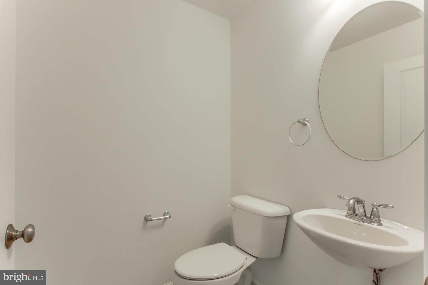 150 High Pointe Dr #25