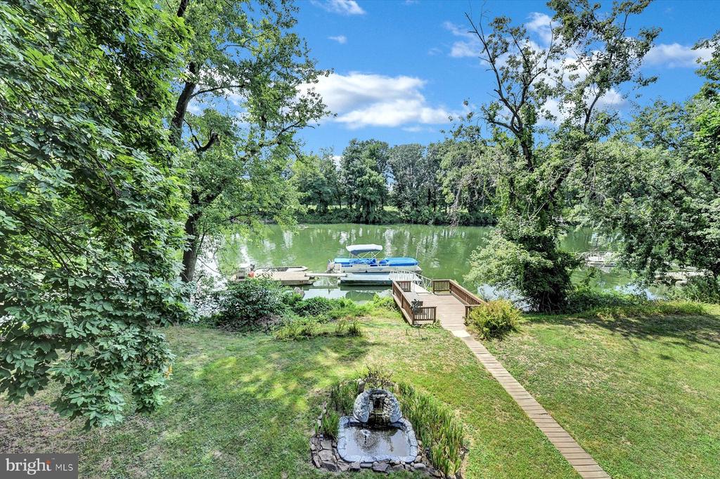 62 Beech Island