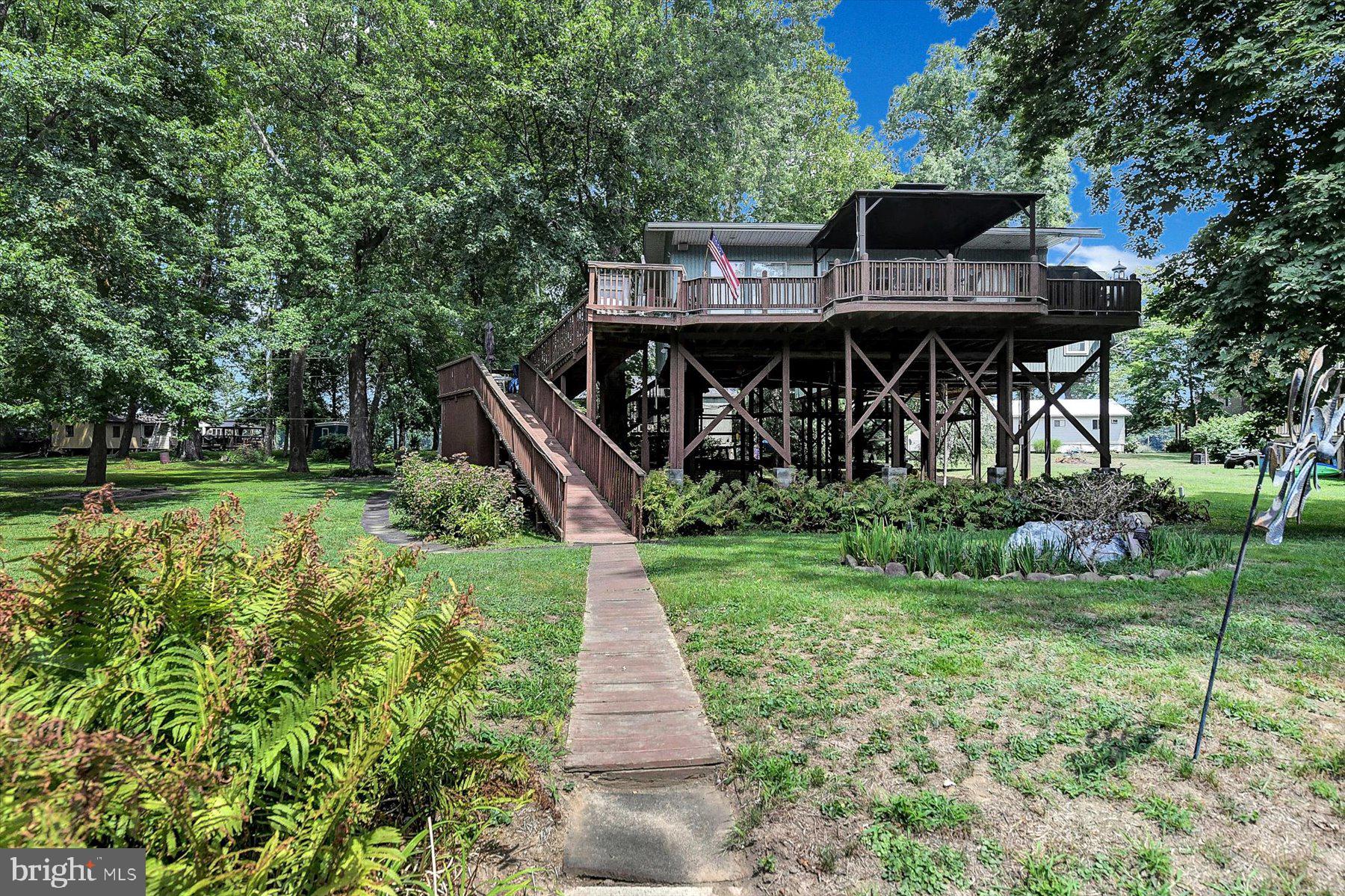62 Beech Island