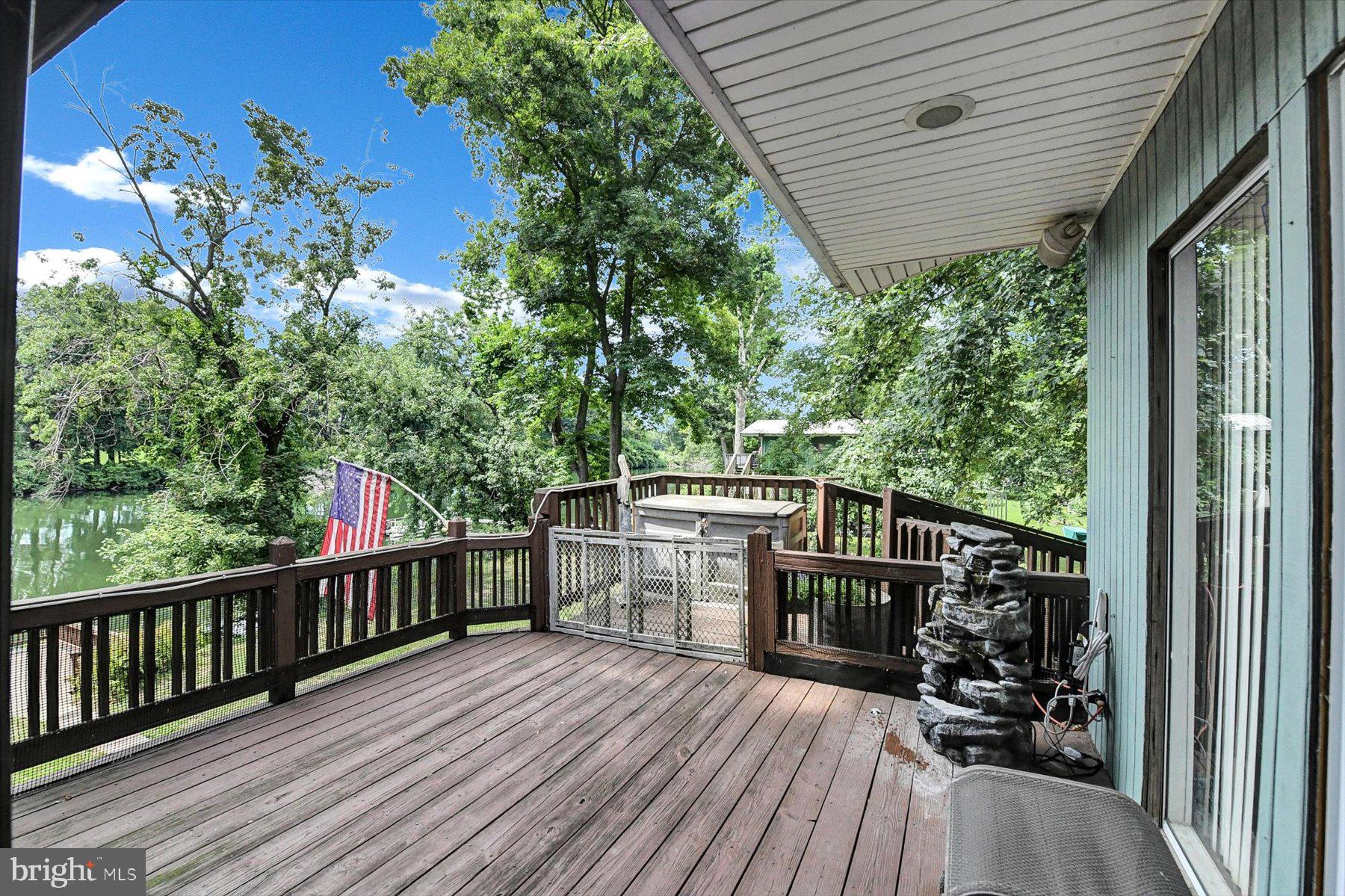 62 Beech Island