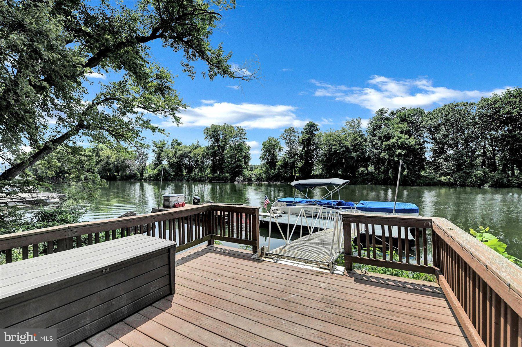 62 Beech Island
