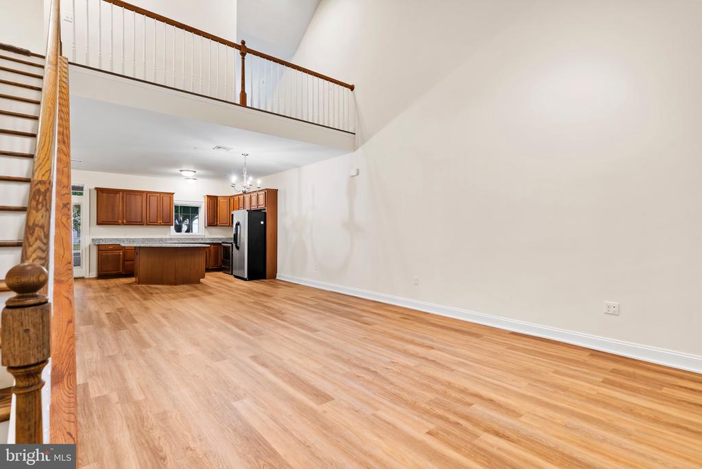 103 High Pointe Dr