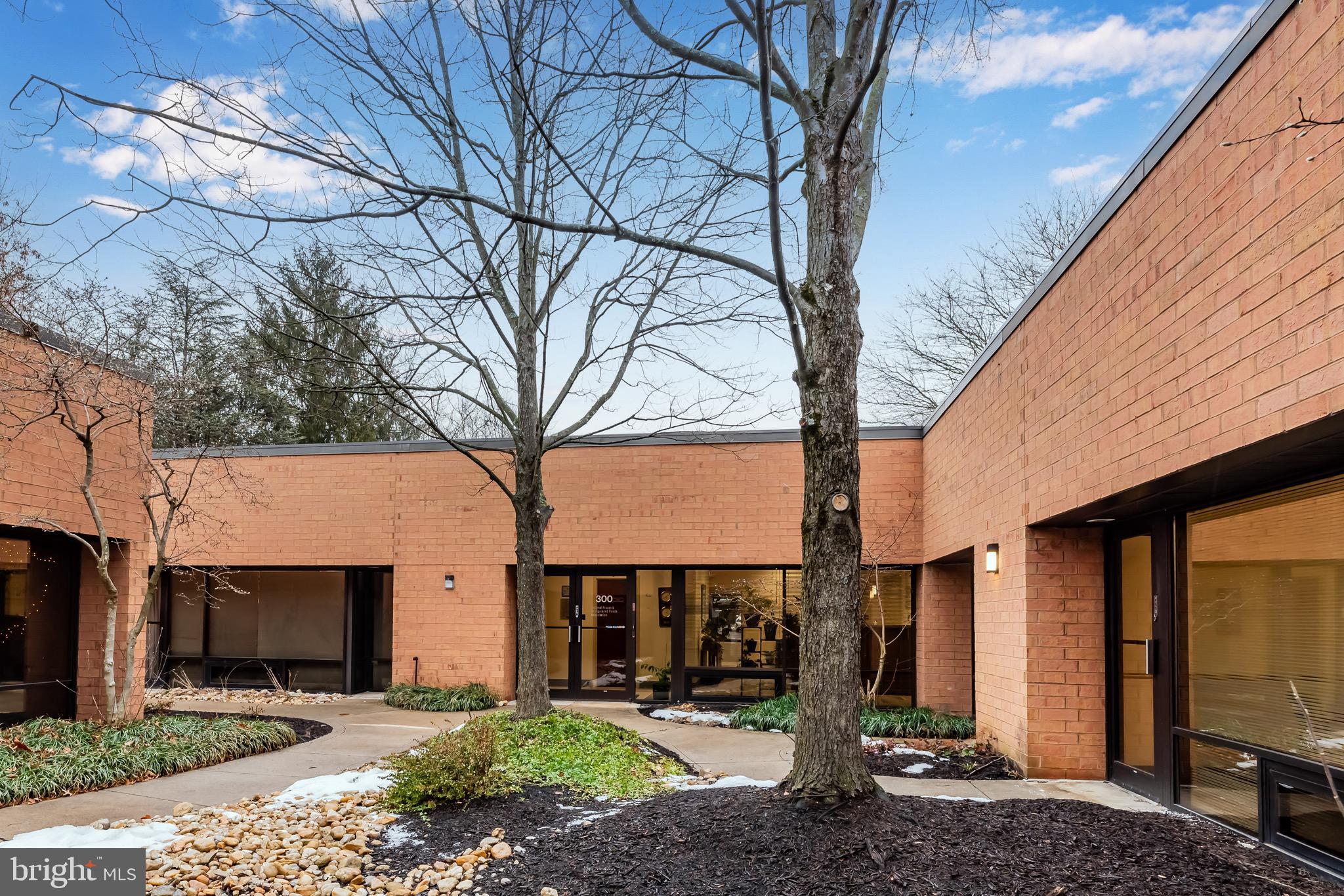 4755 Linglestown Rd #300