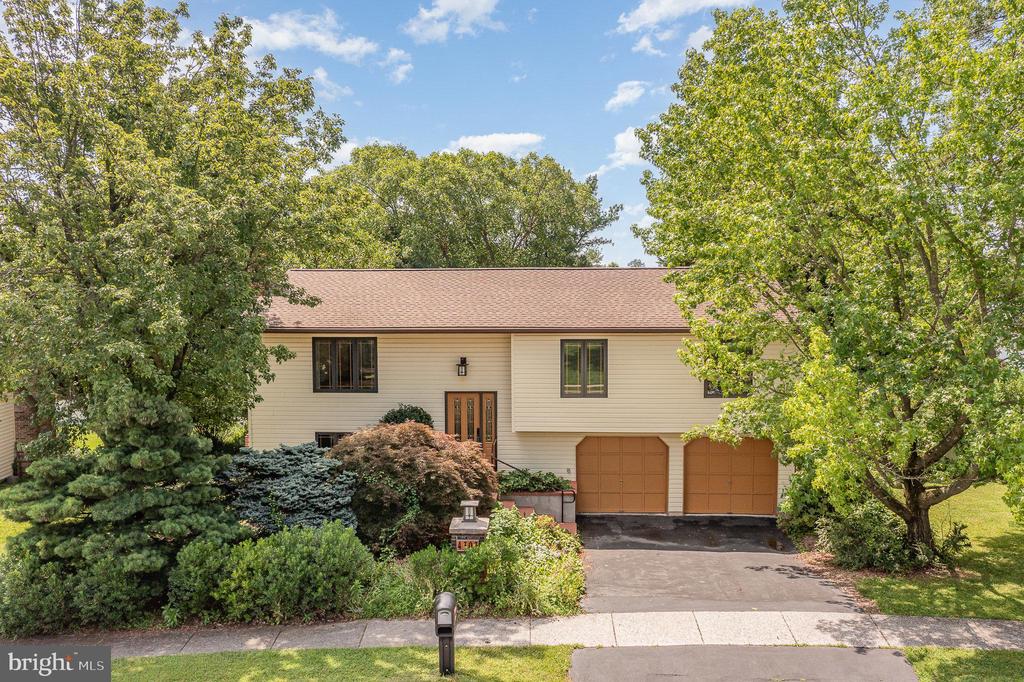 4303 KENTUCKY DRIVE