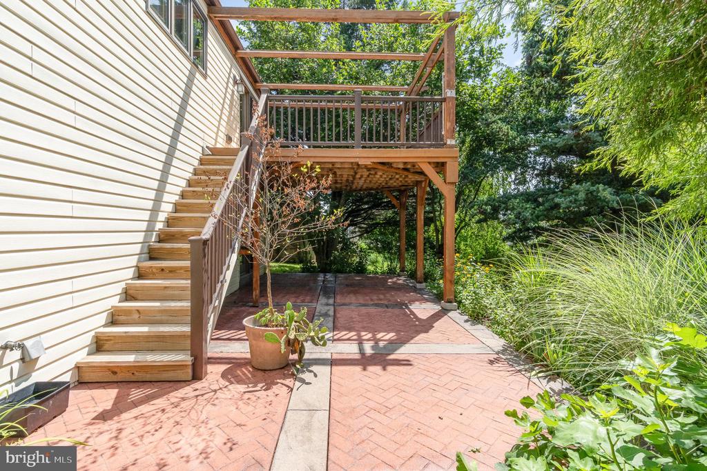4303 KENTUCKY DRIVE