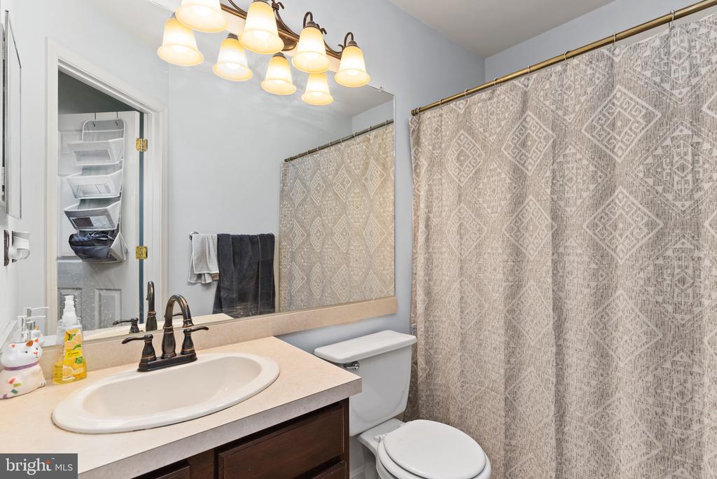 222 Timber View Dr