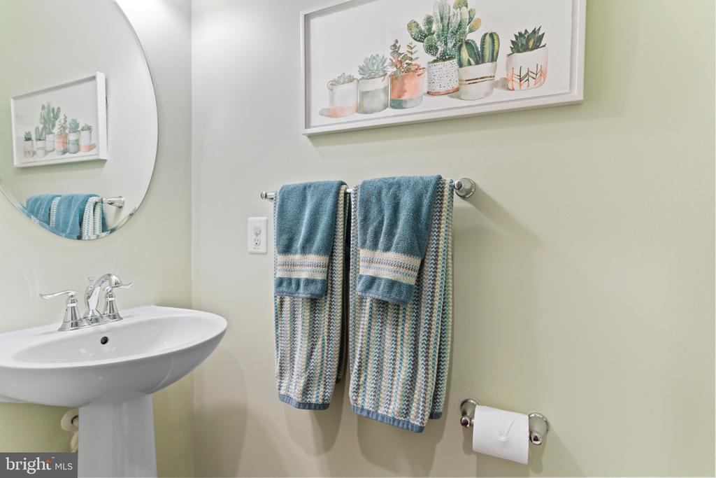 4048 Silver Charm Ct