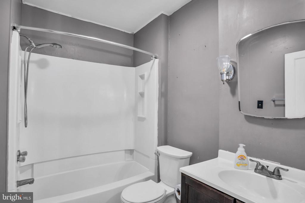 302 N 30TH STREET