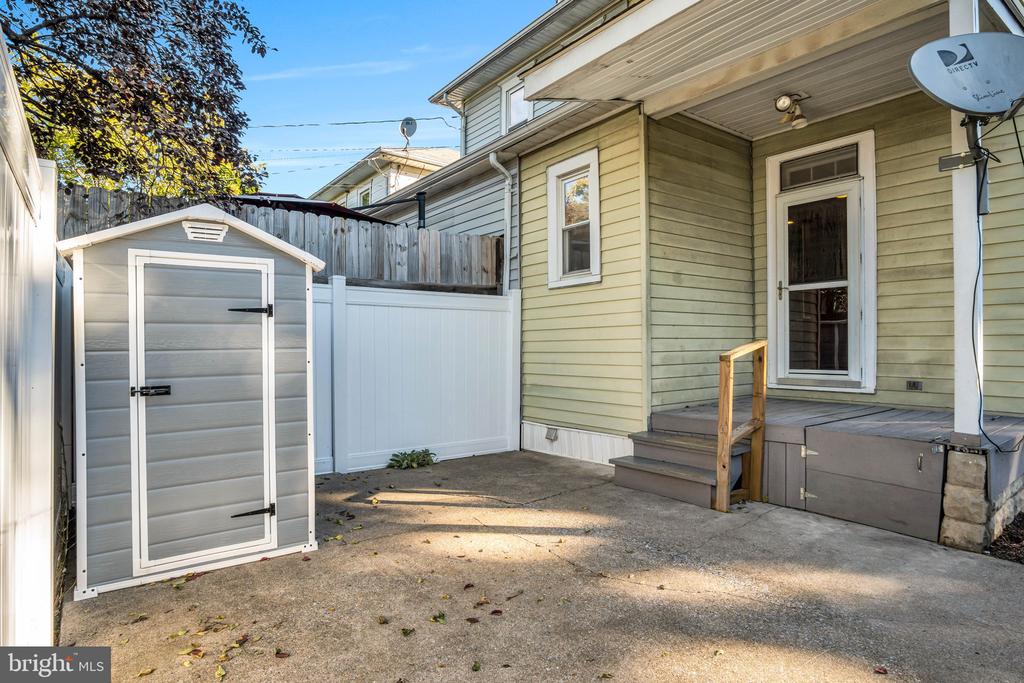 302 N 30TH STREET