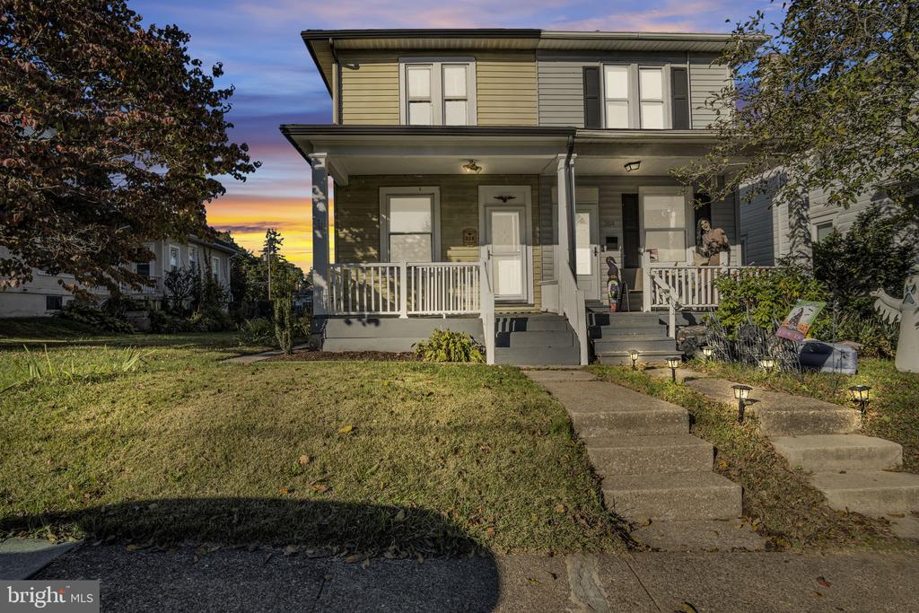 302 N 30TH STREET