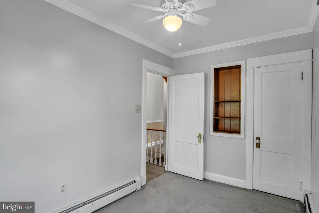 302 N 30TH STREET