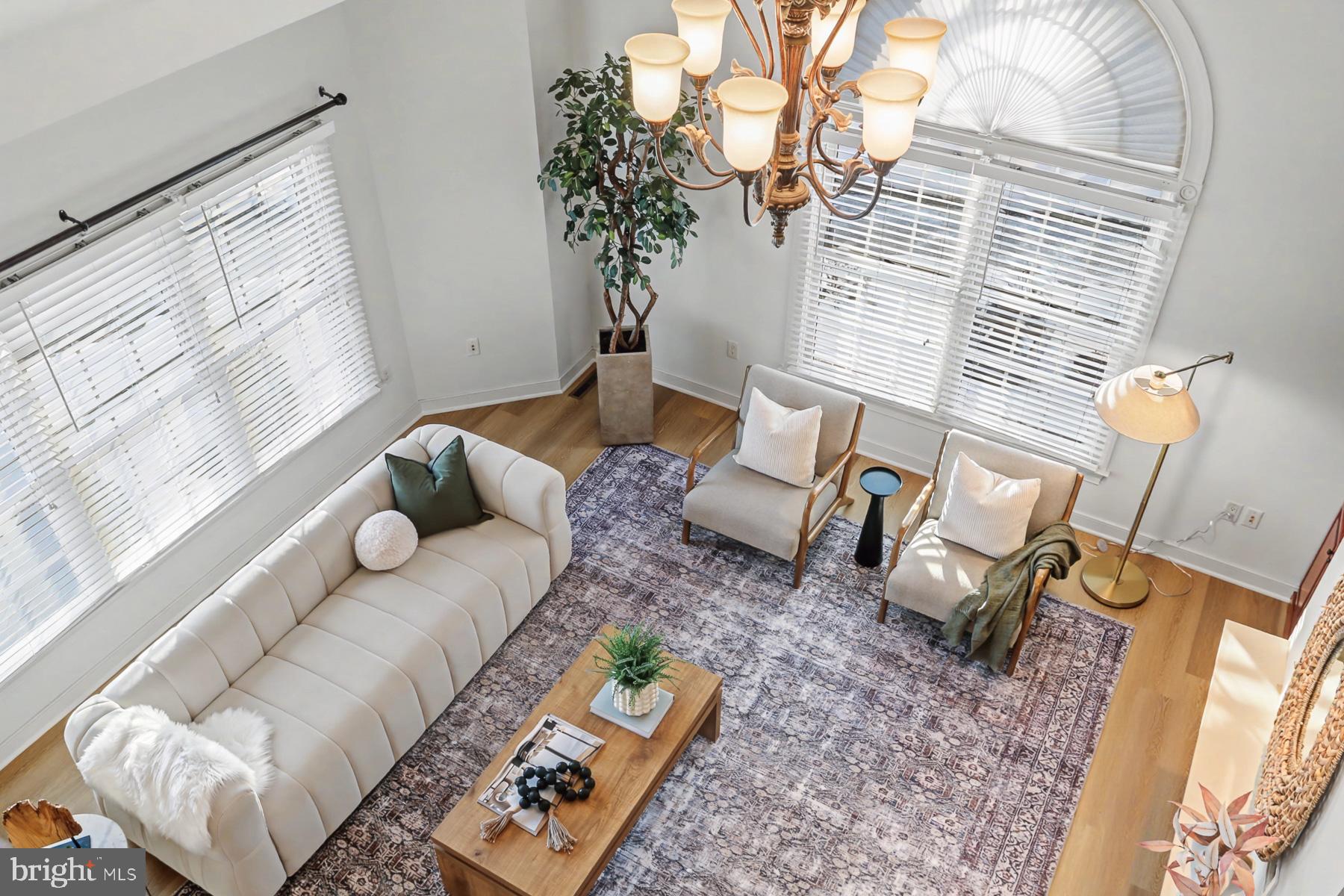 4528 LAURELWOOD DRIVE