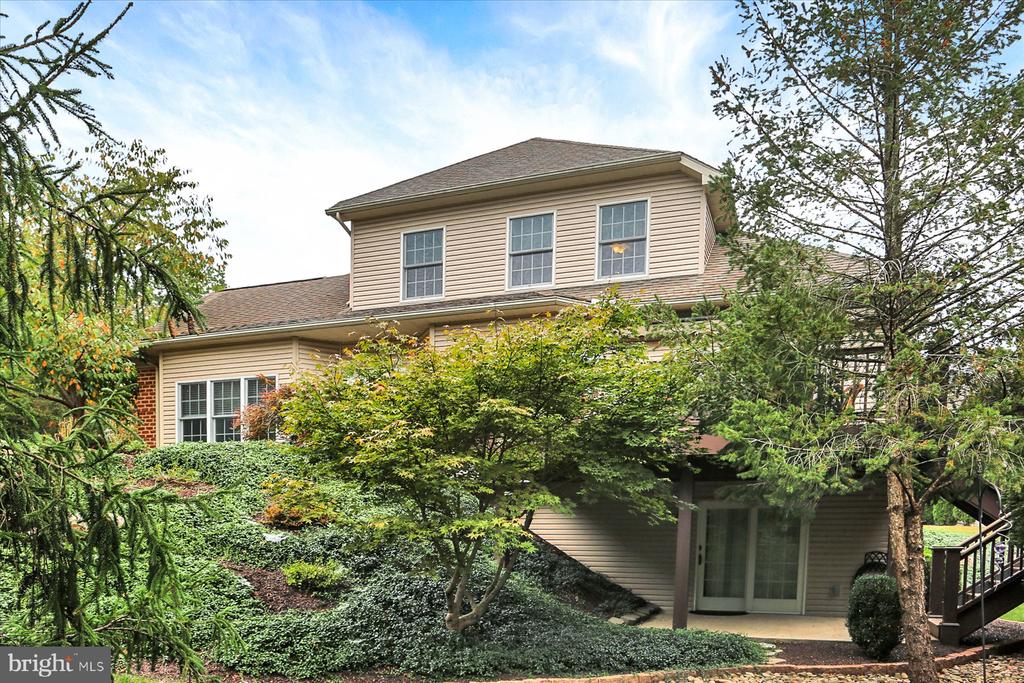 4528 LAURELWOOD DRIVE
