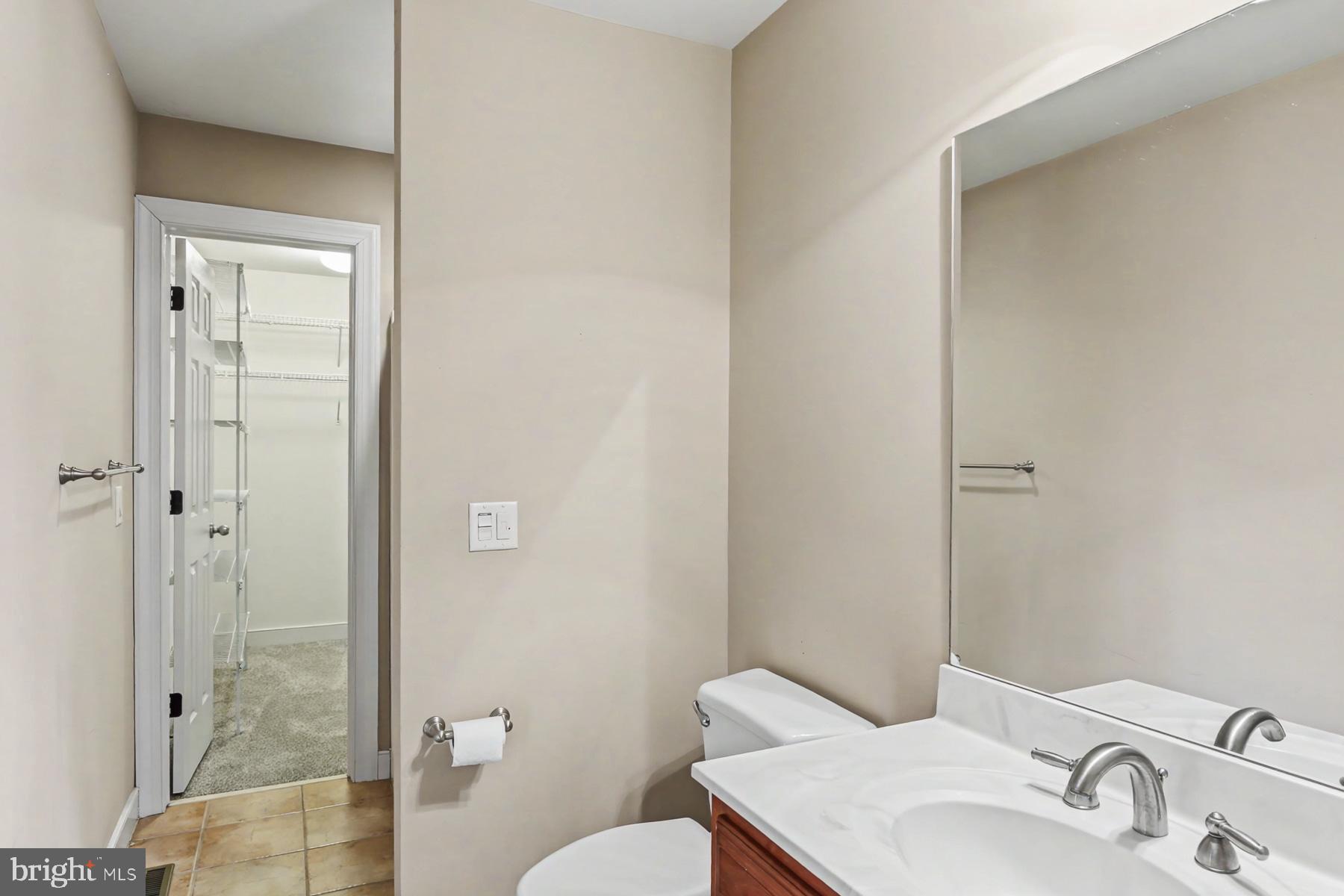 4528 LAURELWOOD DRIVE