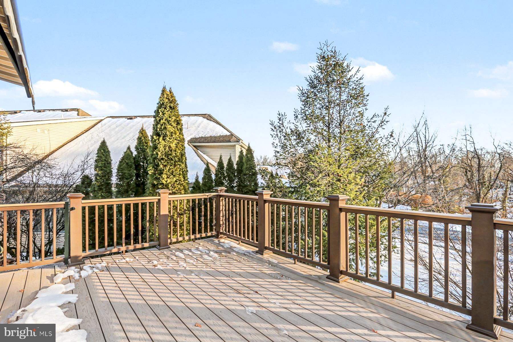 4528 LAURELWOOD DRIVE