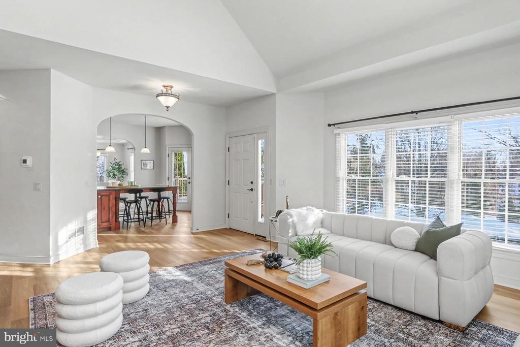 4528 LAURELWOOD DRIVE