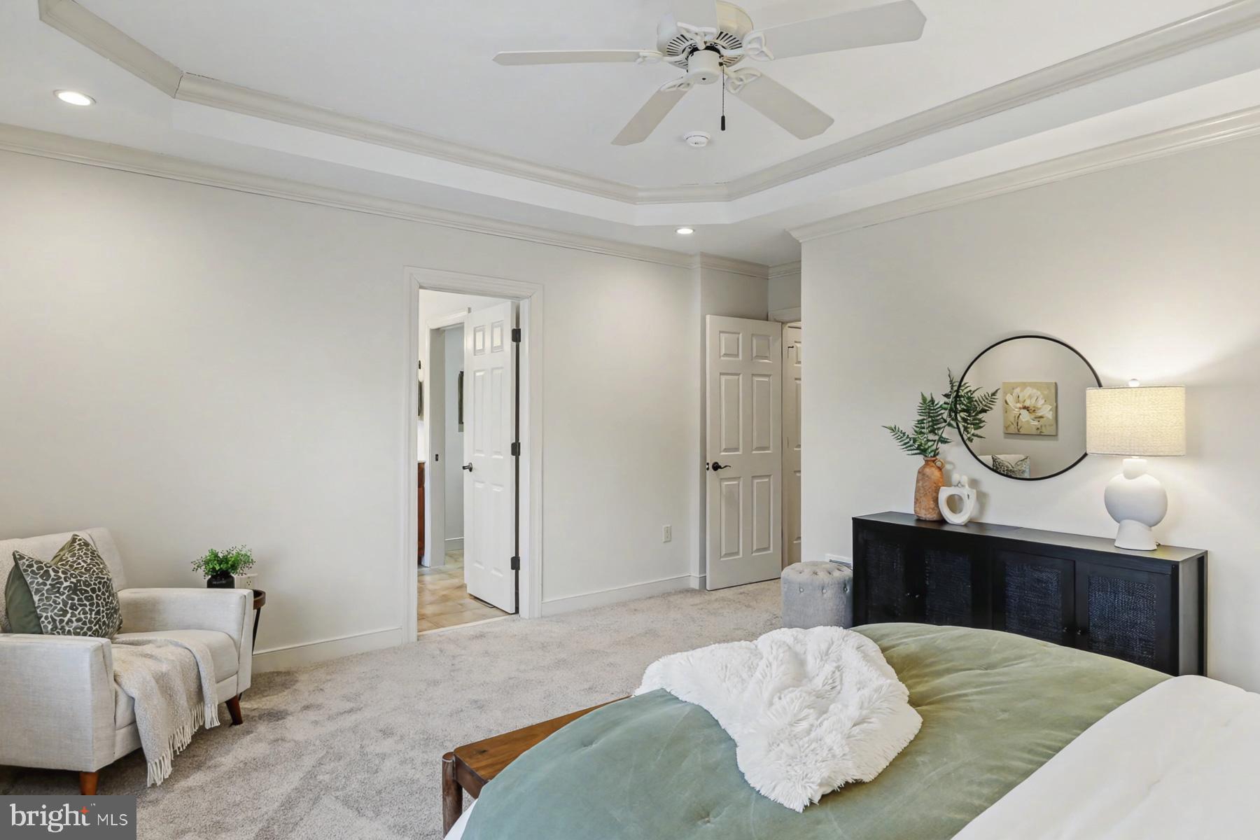 4528 LAURELWOOD DRIVE