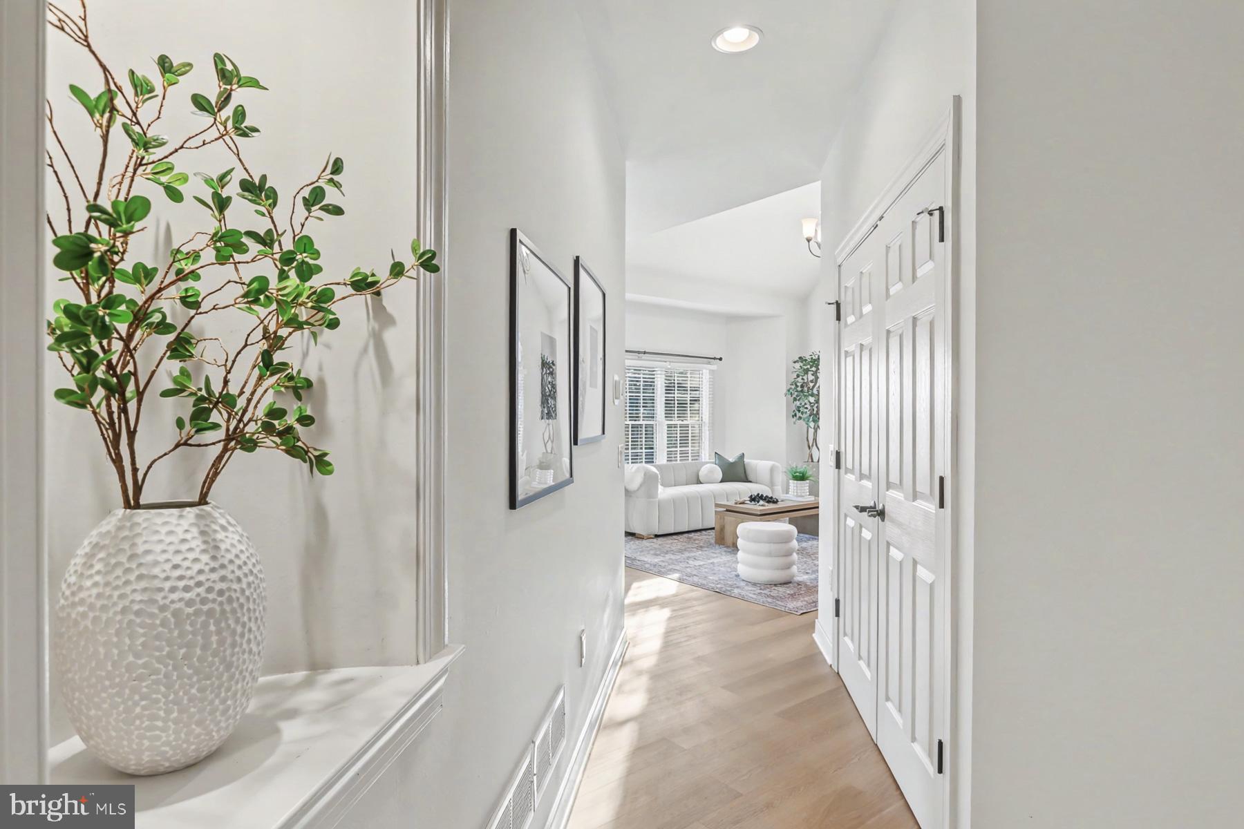 4528 LAURELWOOD DRIVE