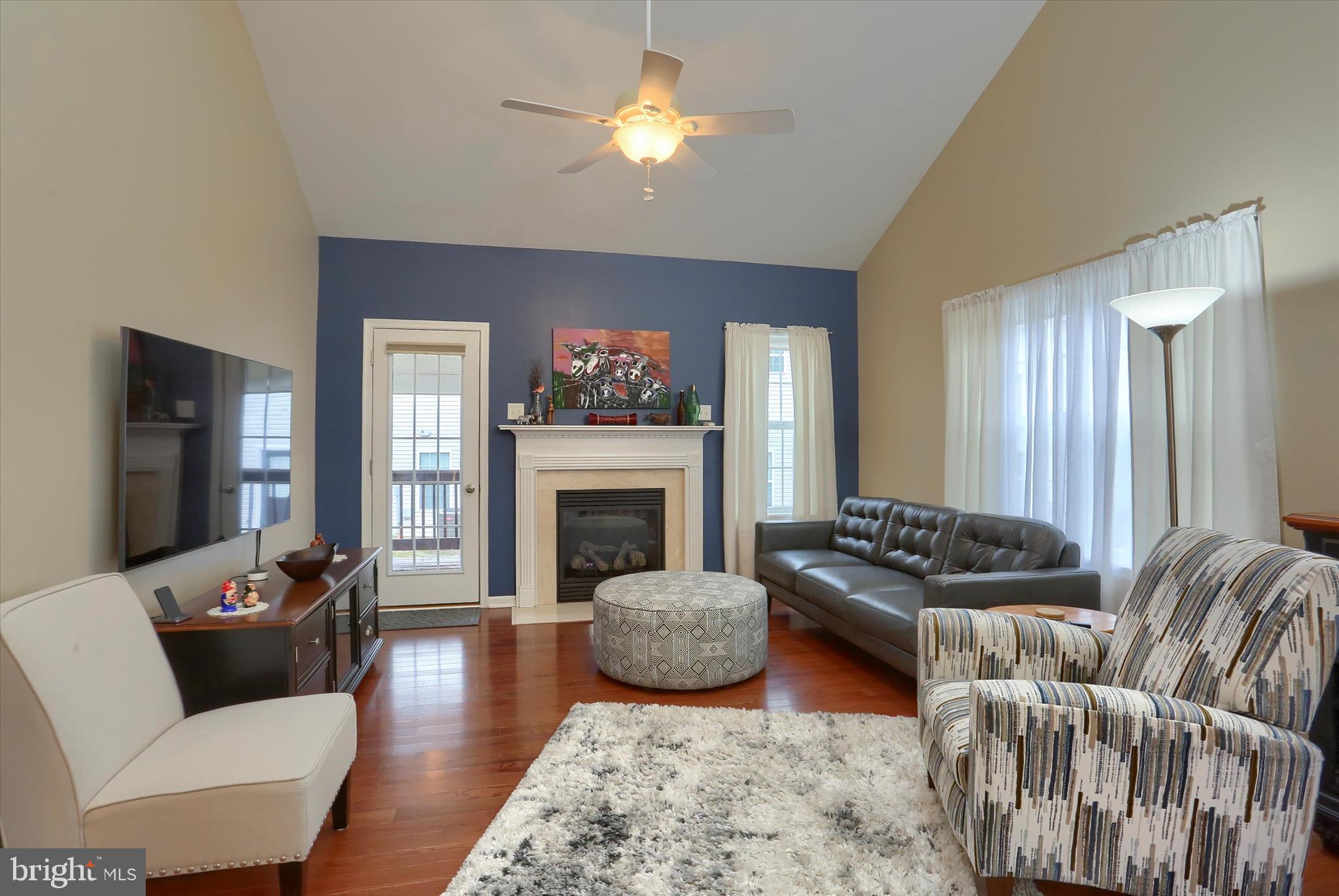 2301 MANDARIN COURT