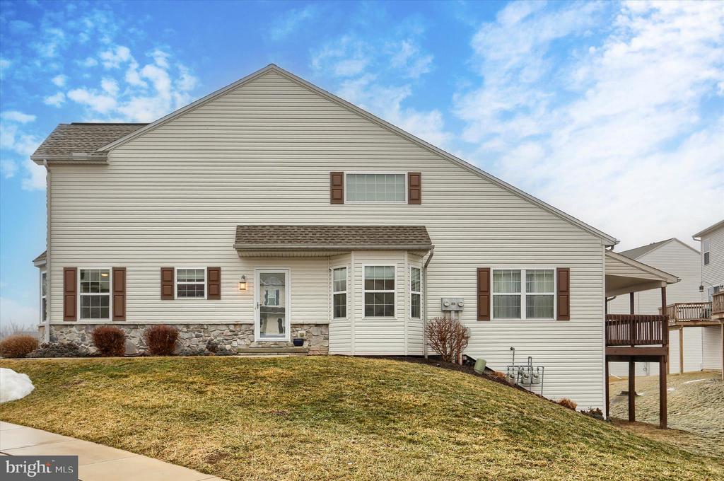 2301 MANDARIN COURT