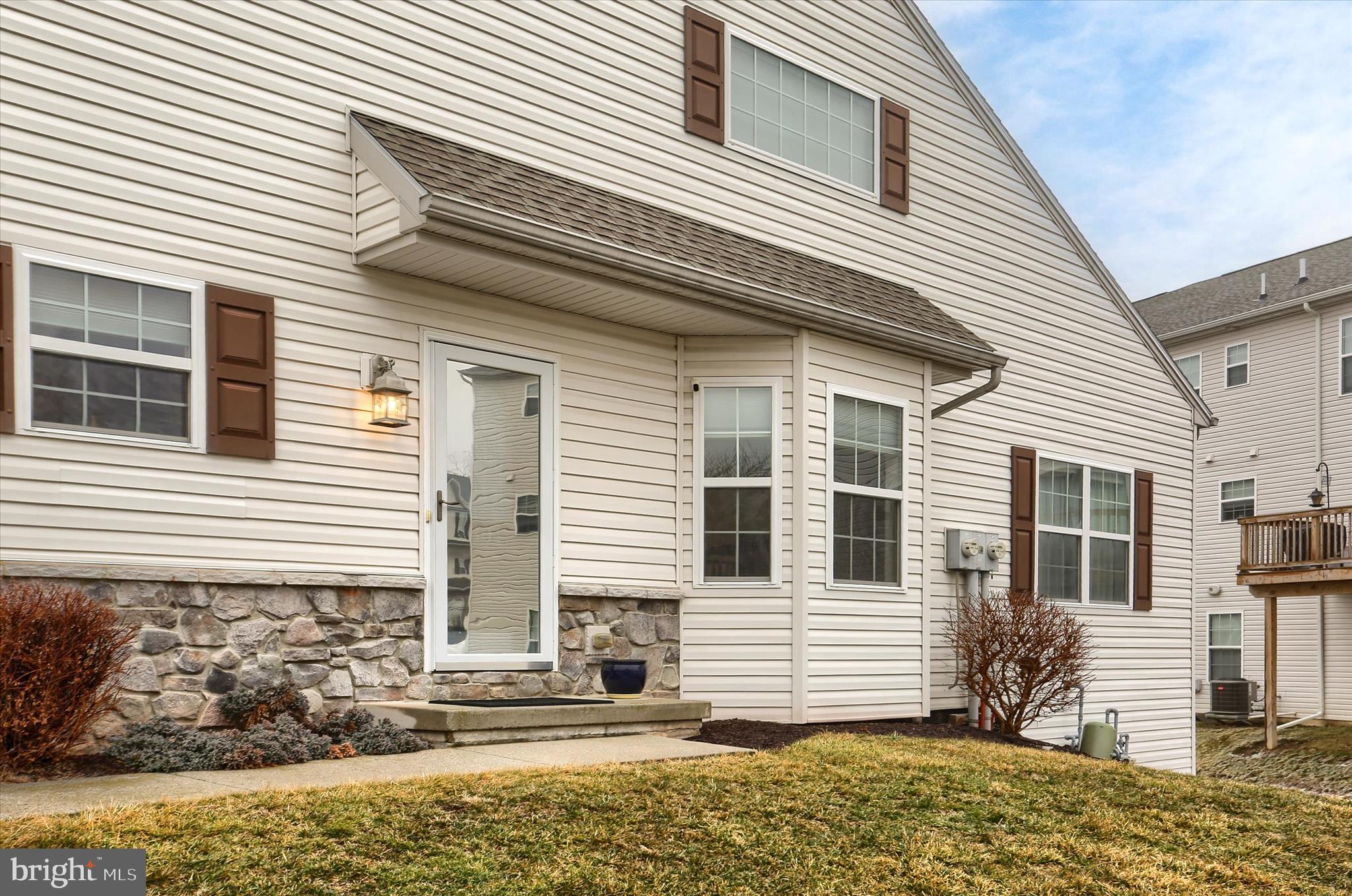 2301 MANDARIN COURT