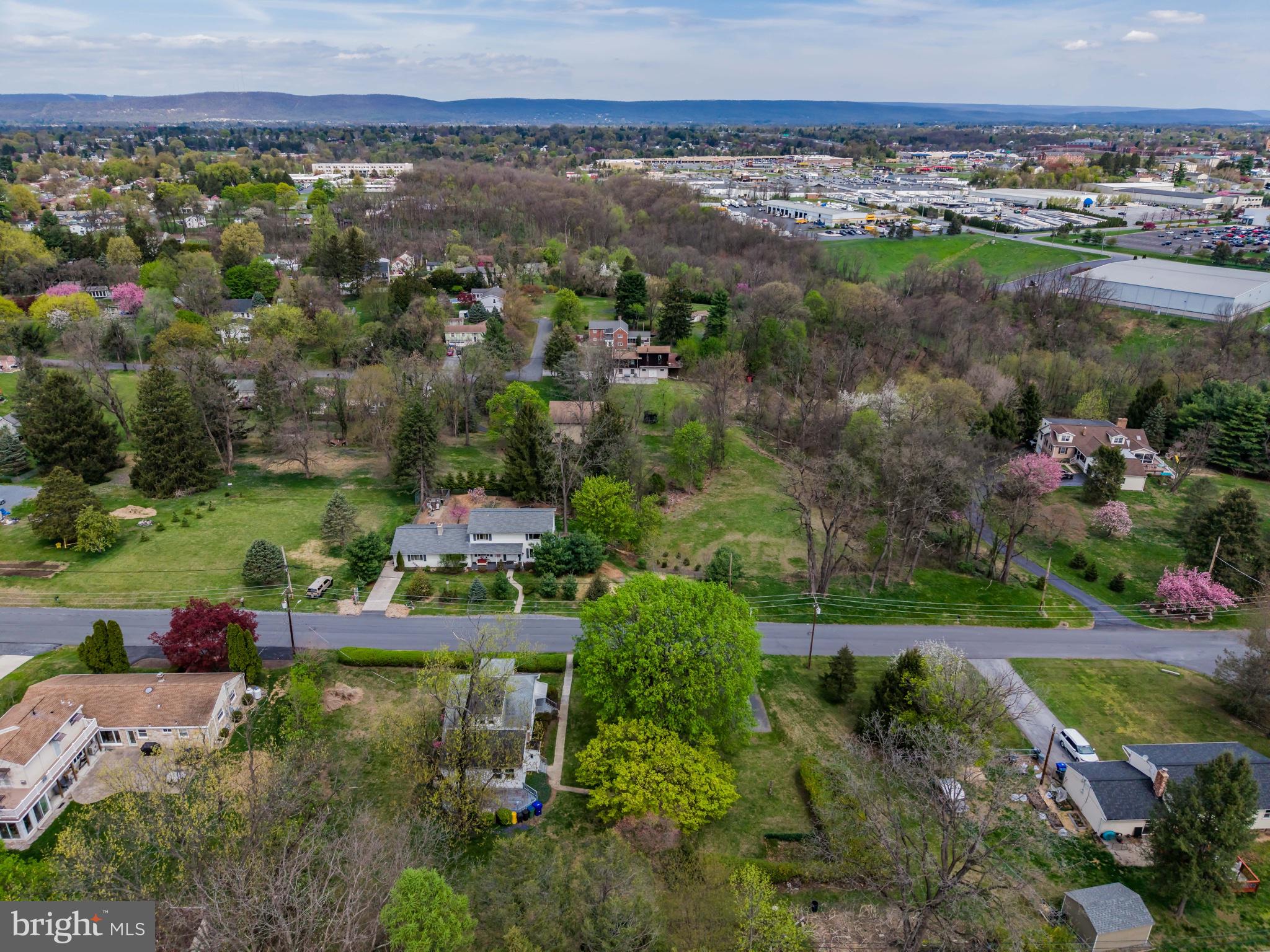 3513 BEAUFORT STREET