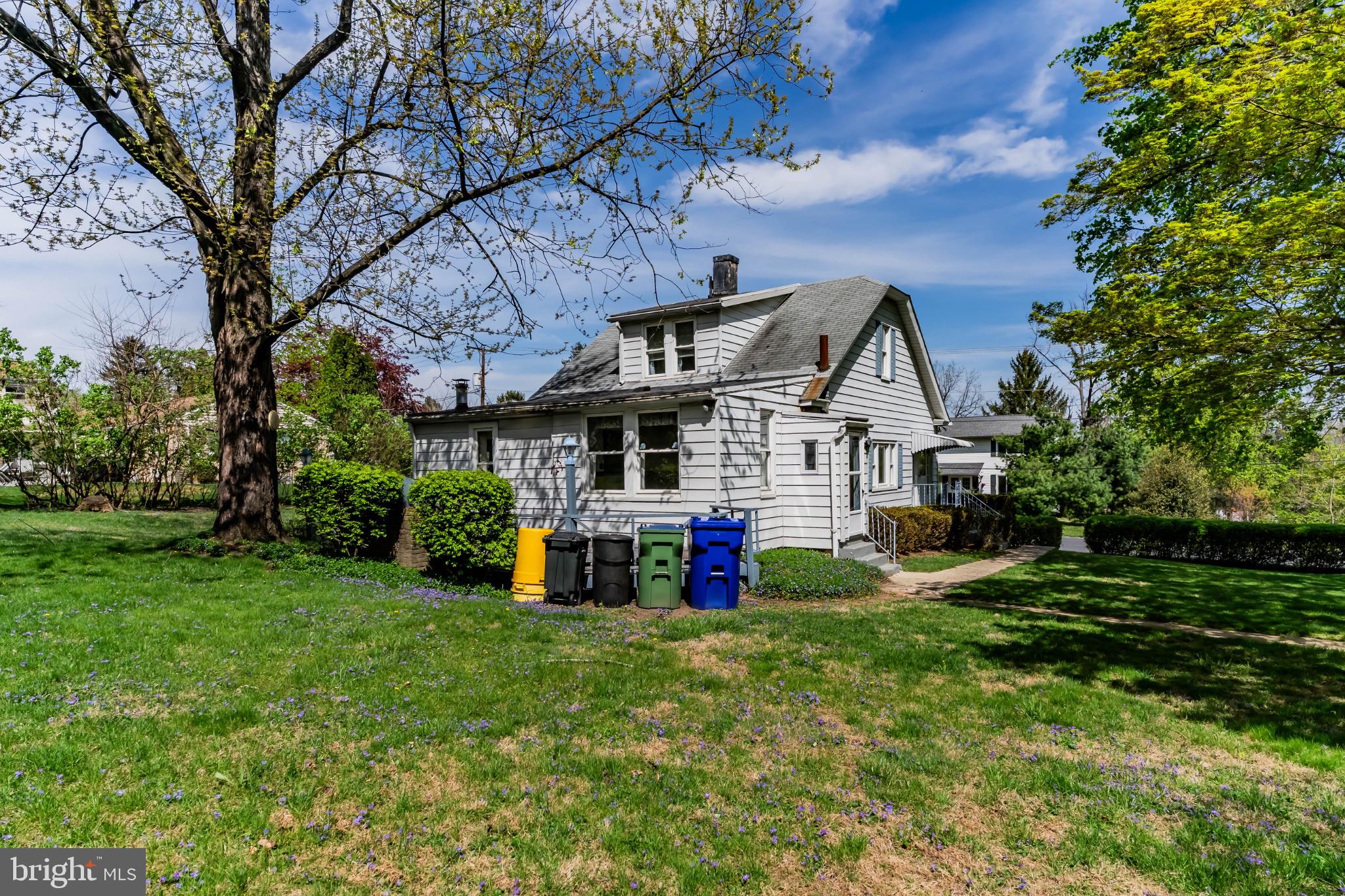 3513 BEAUFORT STREET