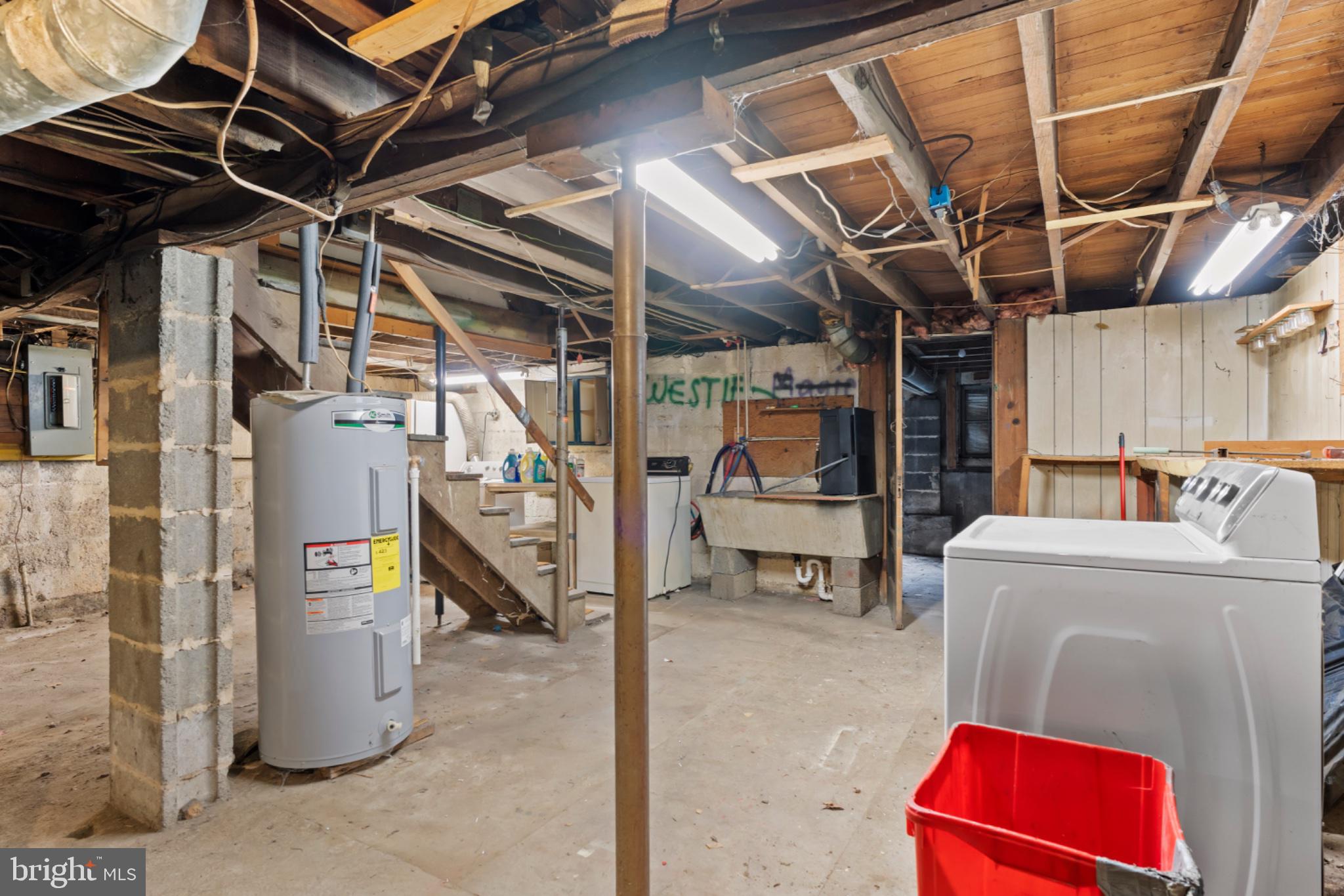 3513 BEAUFORT STREET