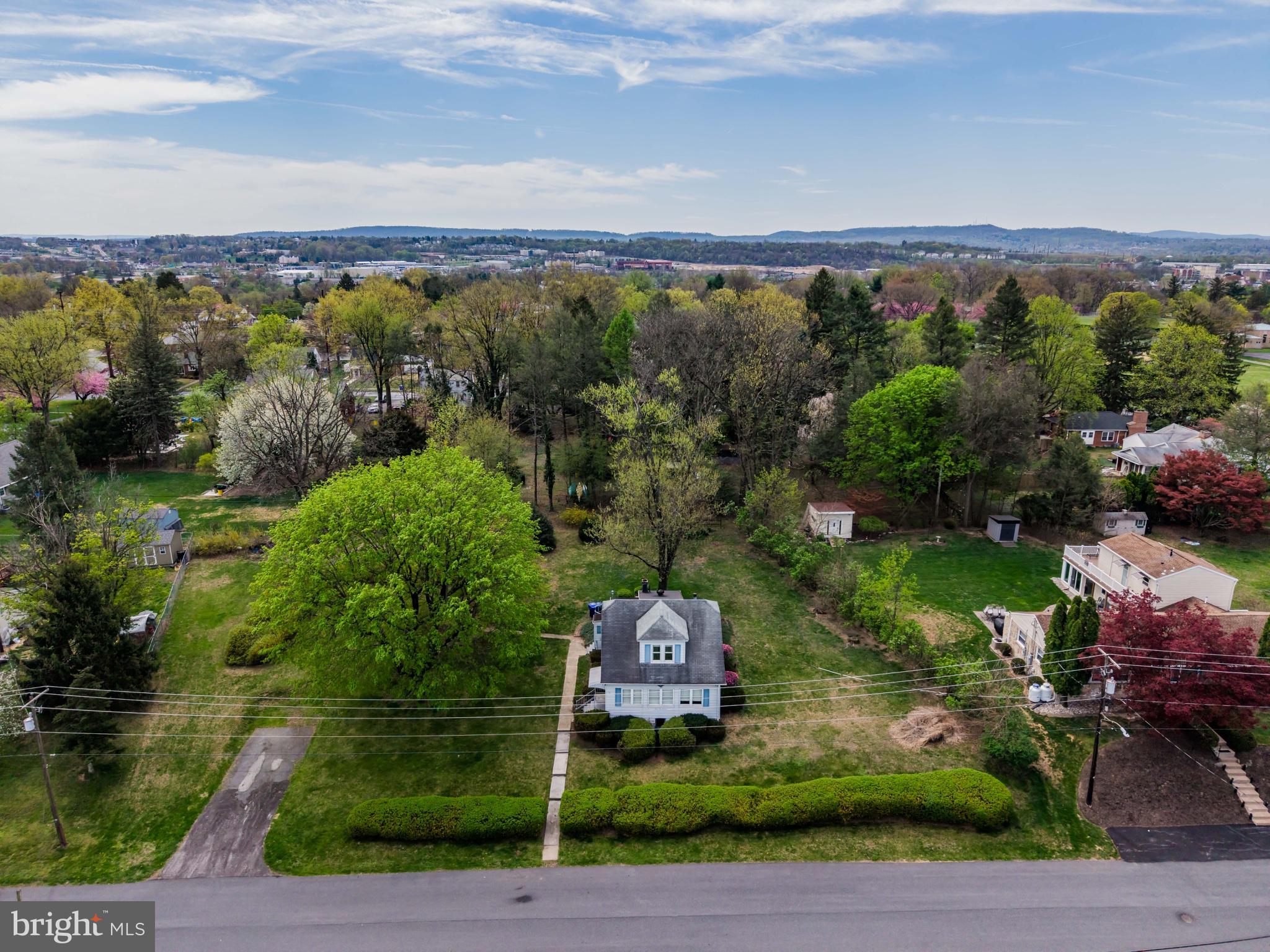 3513 BEAUFORT STREET