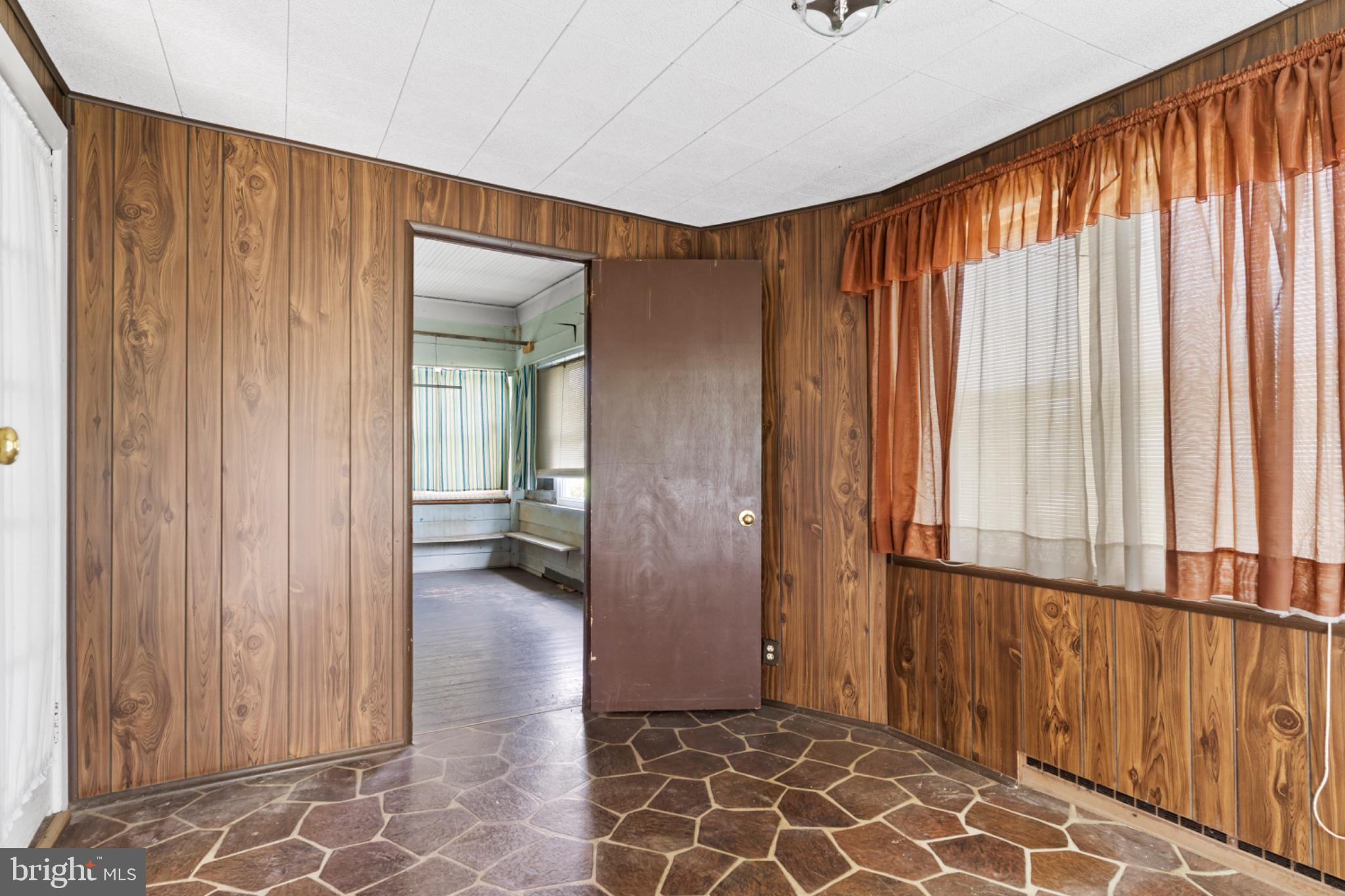 3513 BEAUFORT STREET