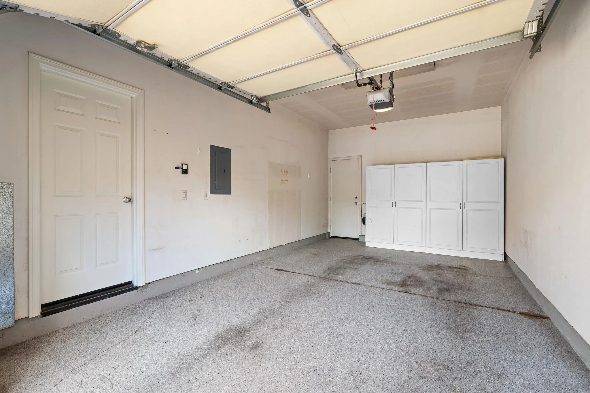 2633 Prato Ln