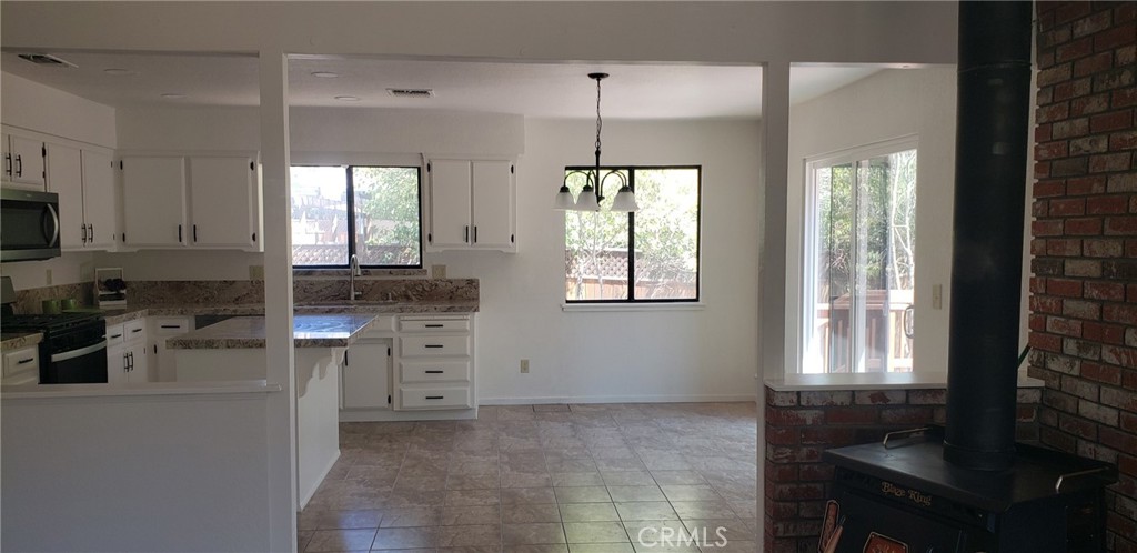 2786 Black Horse Lane