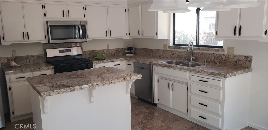 2786 Black Horse Lane
