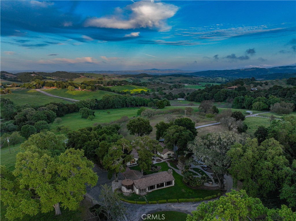 5161 Vineyard Drive