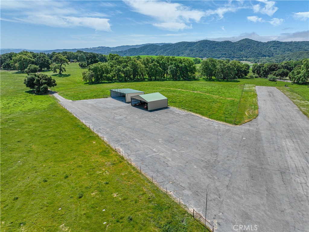 5161 Vineyard Drive