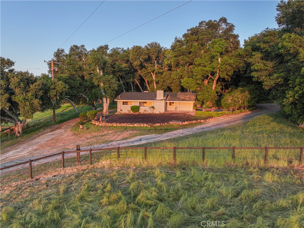 5161 Vineyard Drive