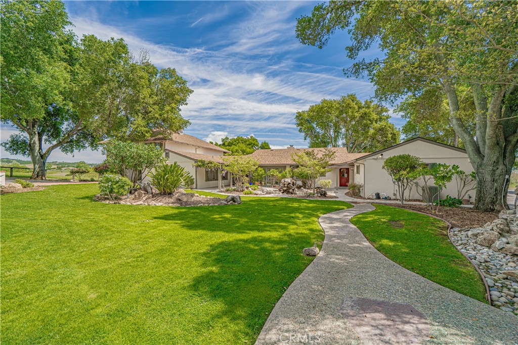 5161 Vineyard Drive