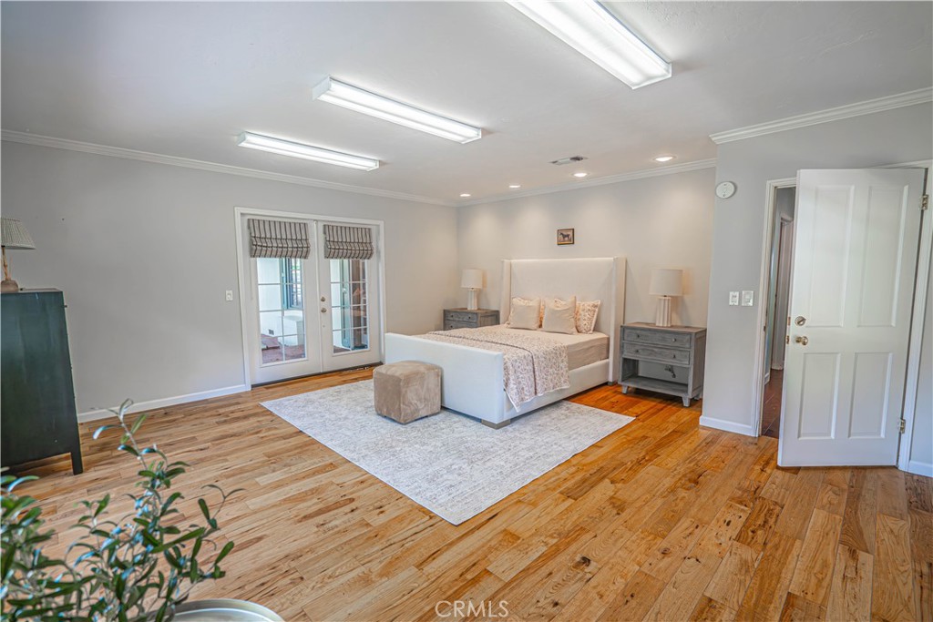5161 Vineyard Drive