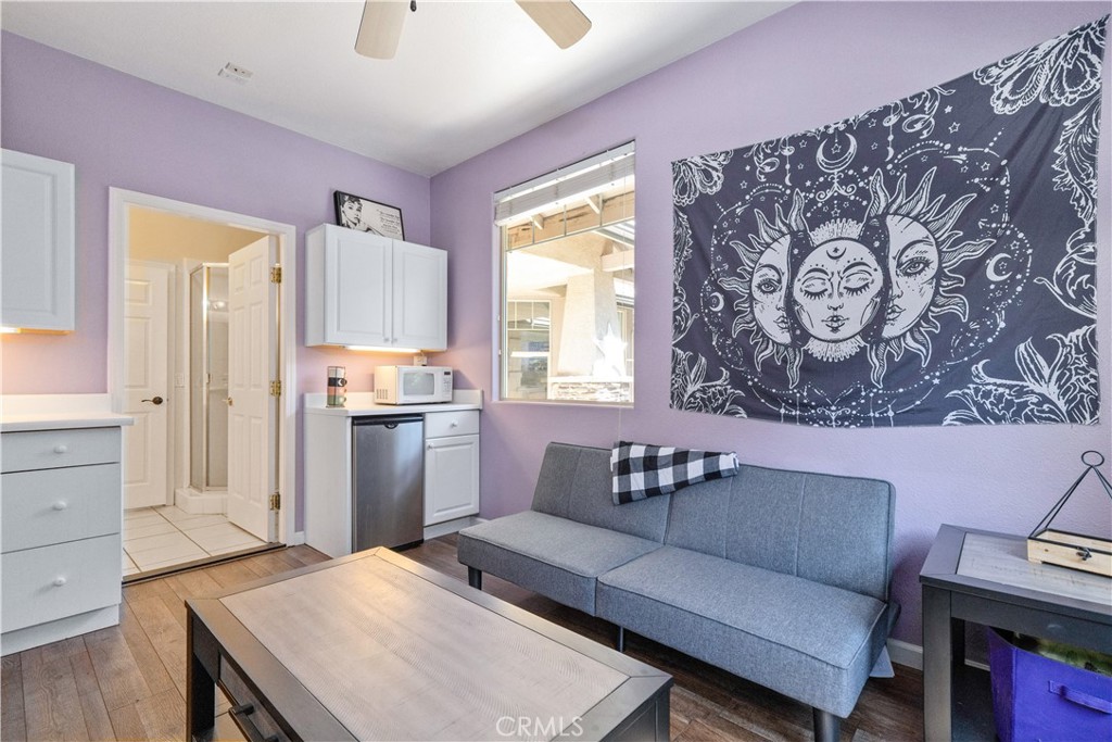 8290 Hermosa Ave