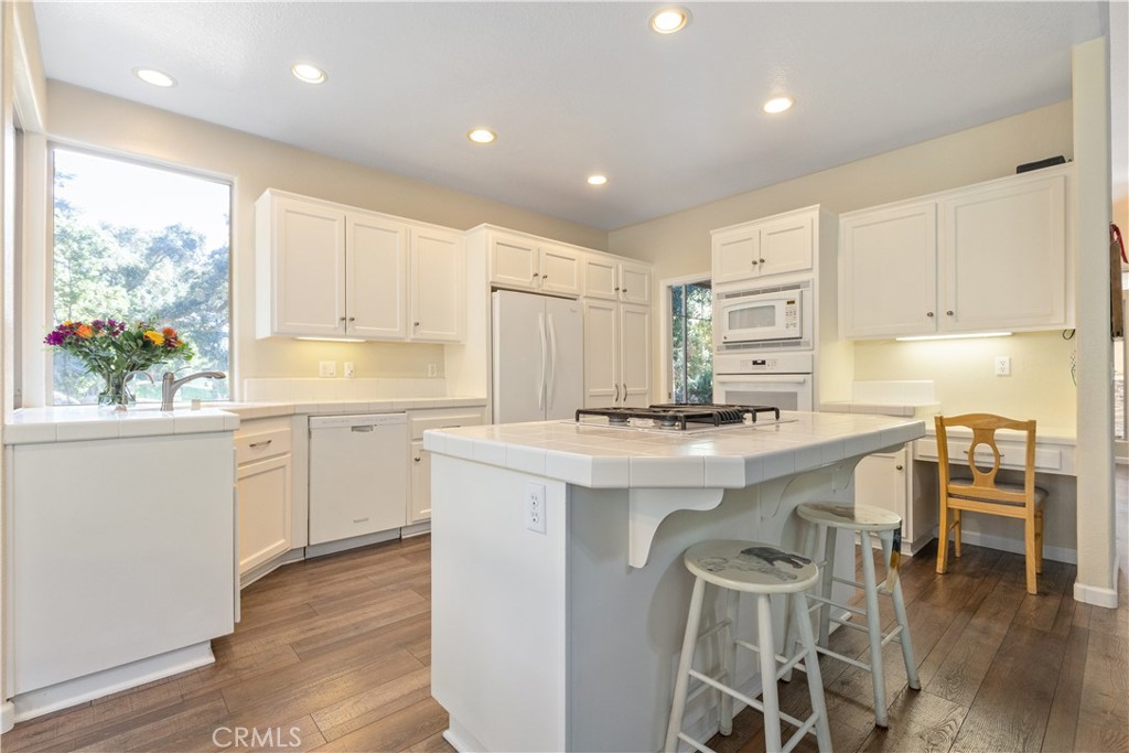 8290 Hermosa Ave