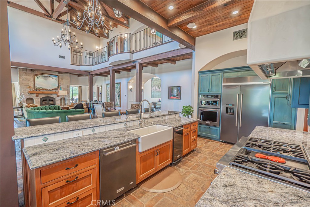 3030 Templeton