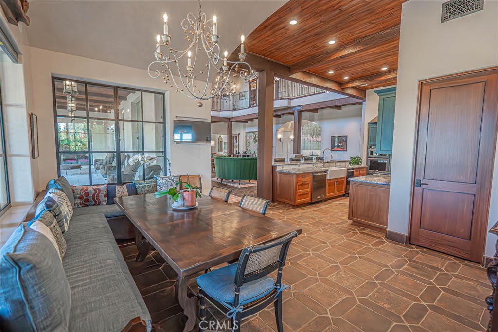 3030 Templeton