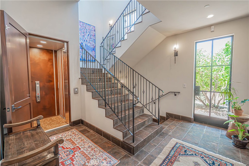 3030 Templeton