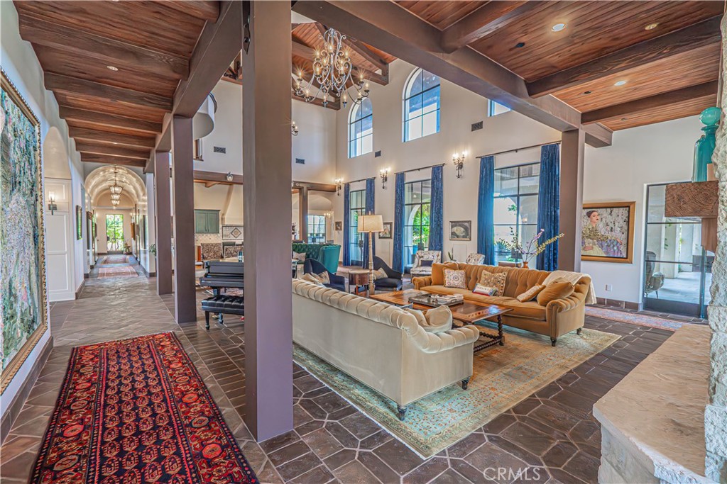 3030 Templeton