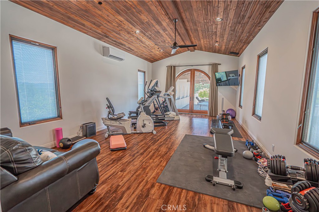3030 Templeton