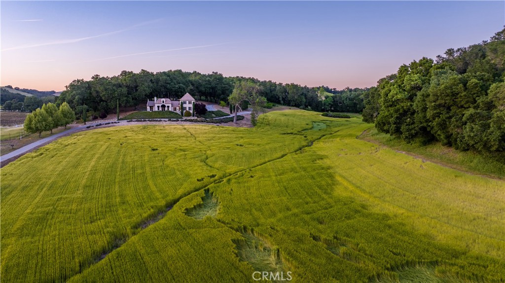 810 Dove Pond
