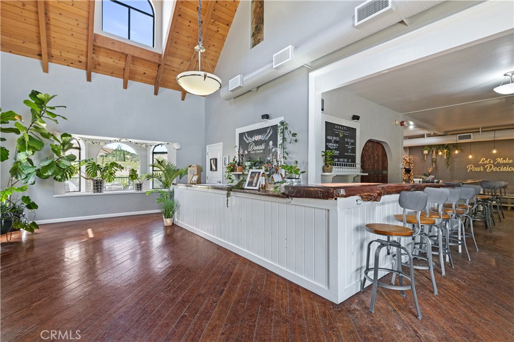 2720 Oak View