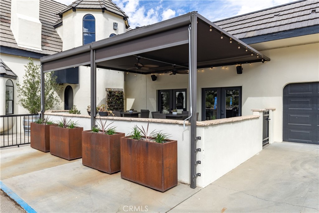 2720 Oak View