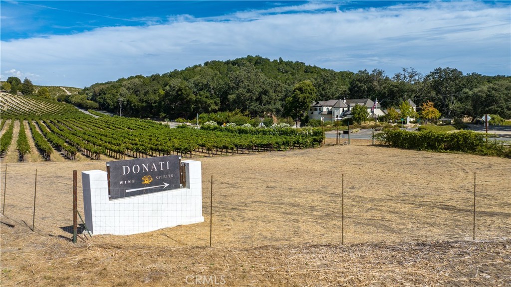 2720 Oak View