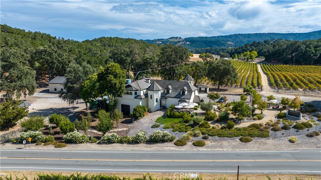 2720 Oak View